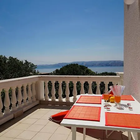 Lina Apartmán Novi Vinodolski