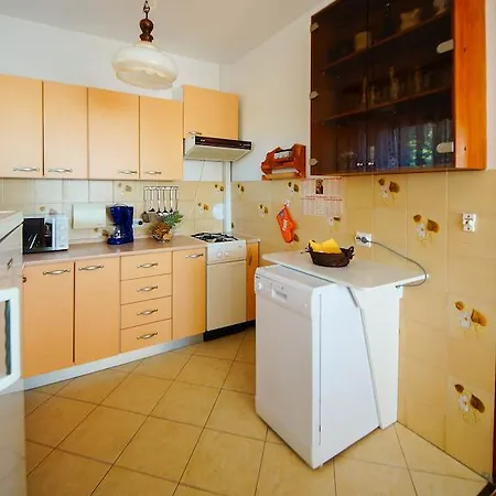 Lina Apartmán *